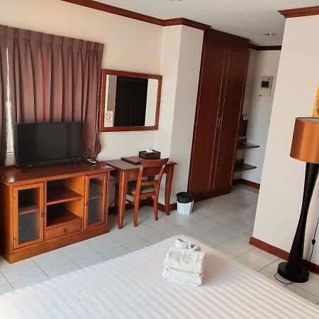 Inn House- Sha Extra Plus Паттая Екстер'єр фото