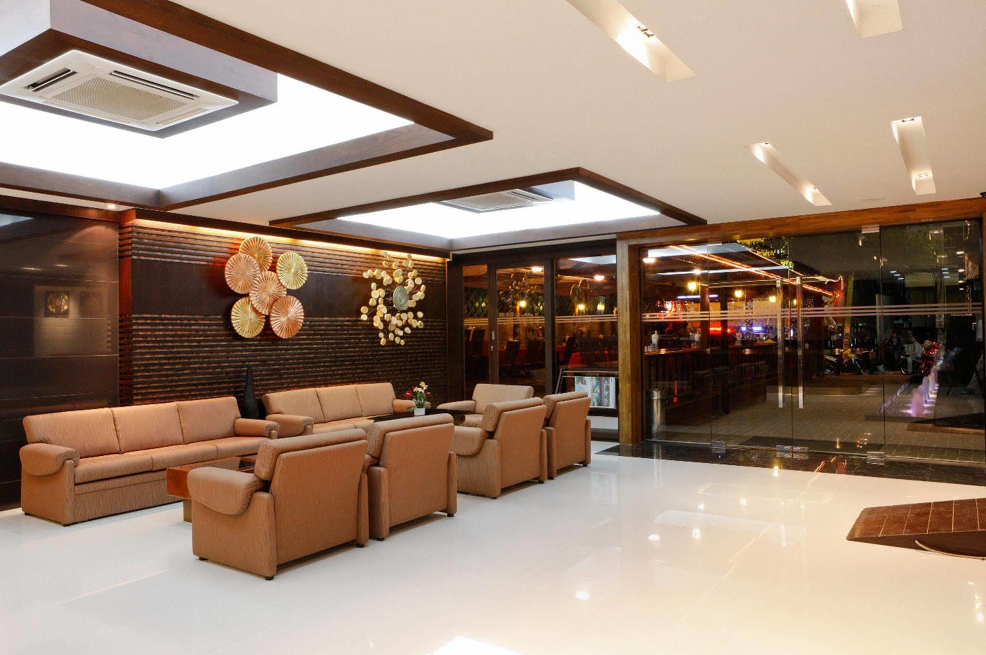 Inn House- Sha Extra Plus Паттая Екстер'єр фото