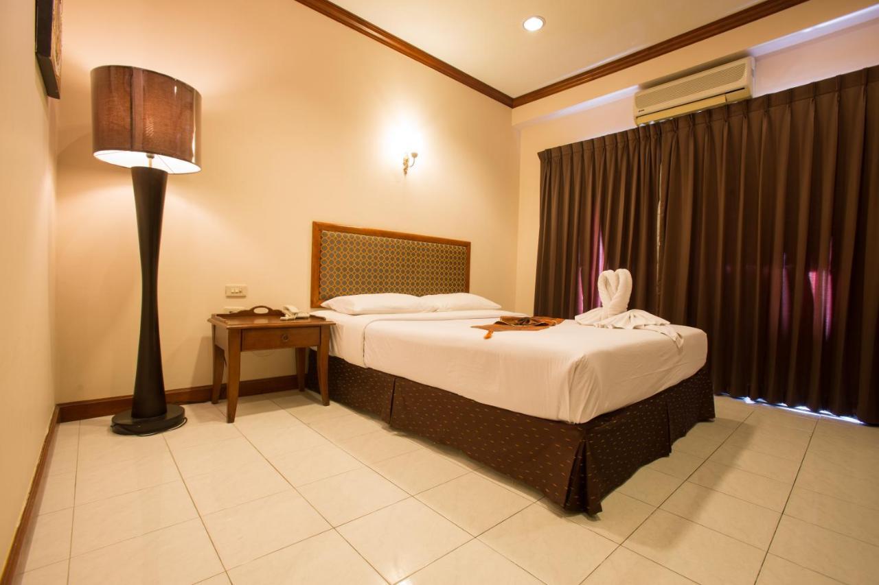 Inn House- Sha Extra Plus Паттая Екстер'єр фото