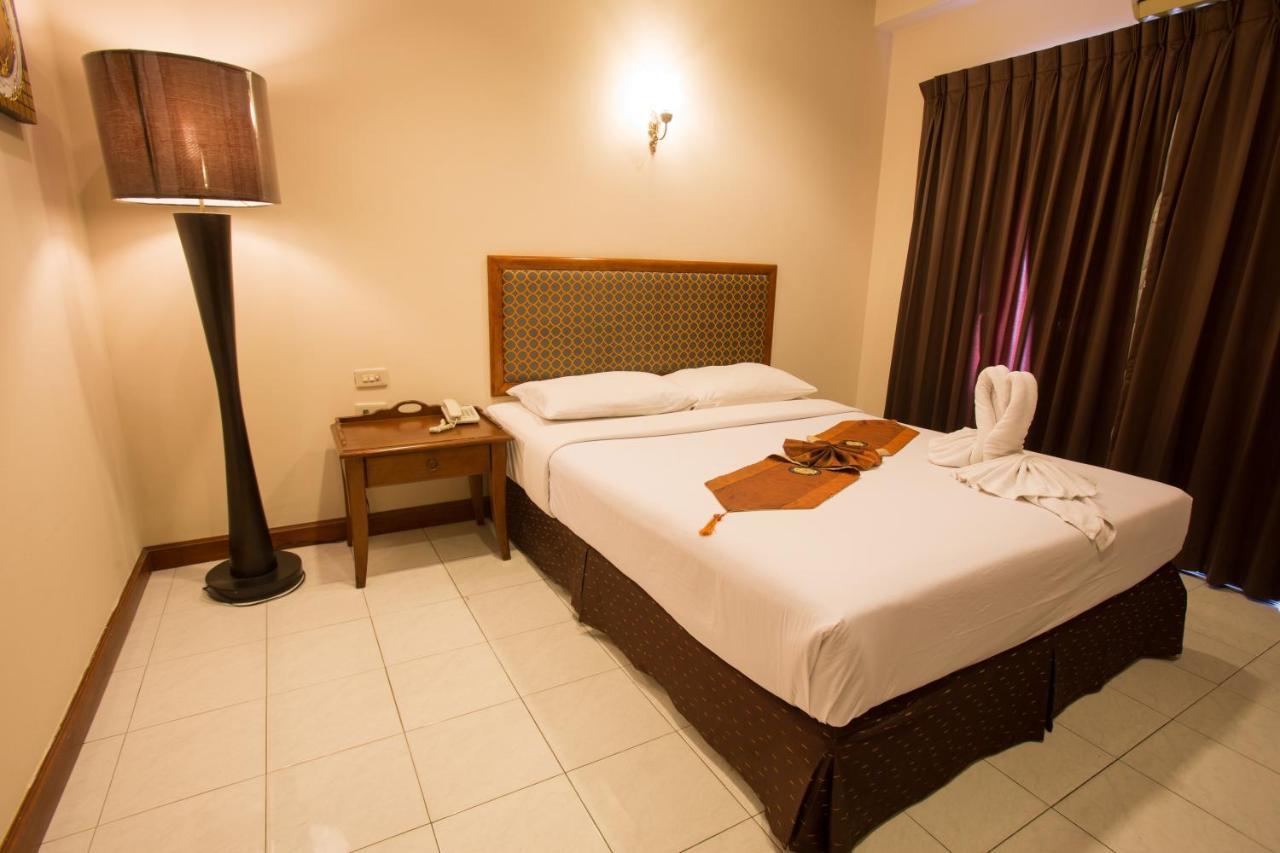 Inn House- Sha Extra Plus Паттая Екстер'єр фото