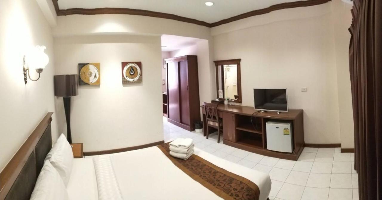 Inn House- Sha Extra Plus Паттая Екстер'єр фото
